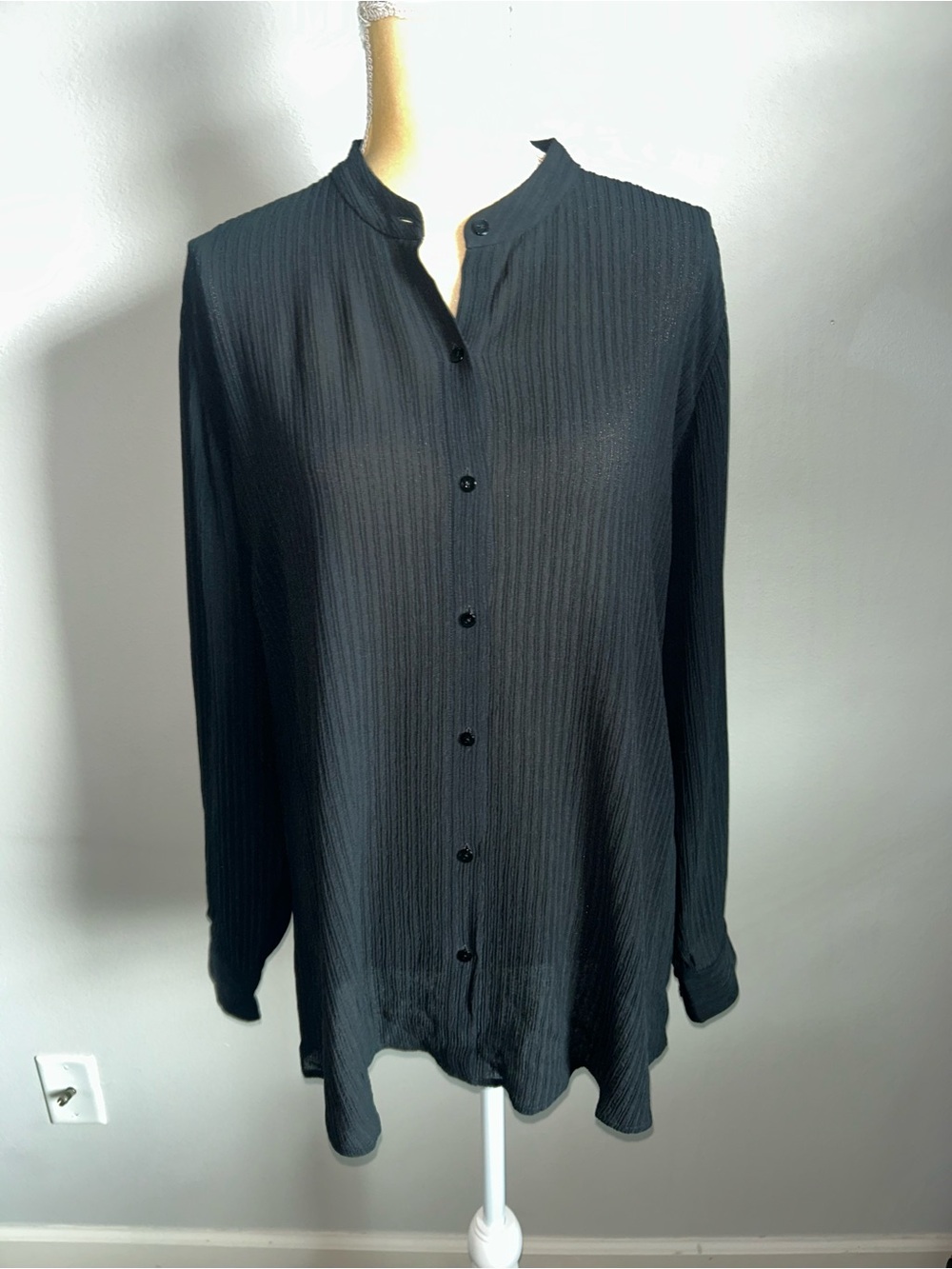 NEW Eileen Fisher Women’s Black Button Down 100% Silk Blouse Sz S